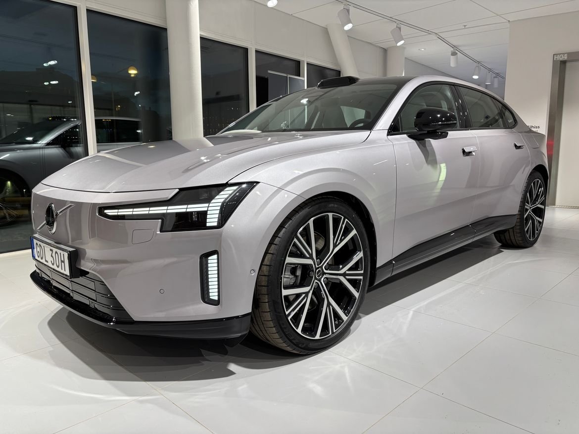 Volvo ES90