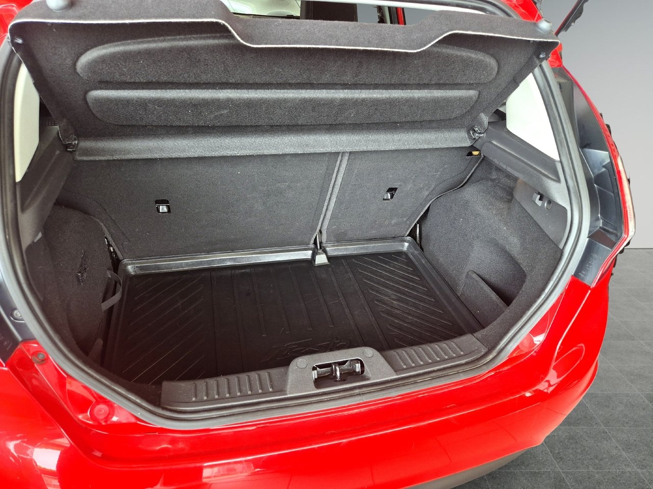 Ford Fiesta 5-dörrar 1.0 Titanium 2016, photo 6/10
