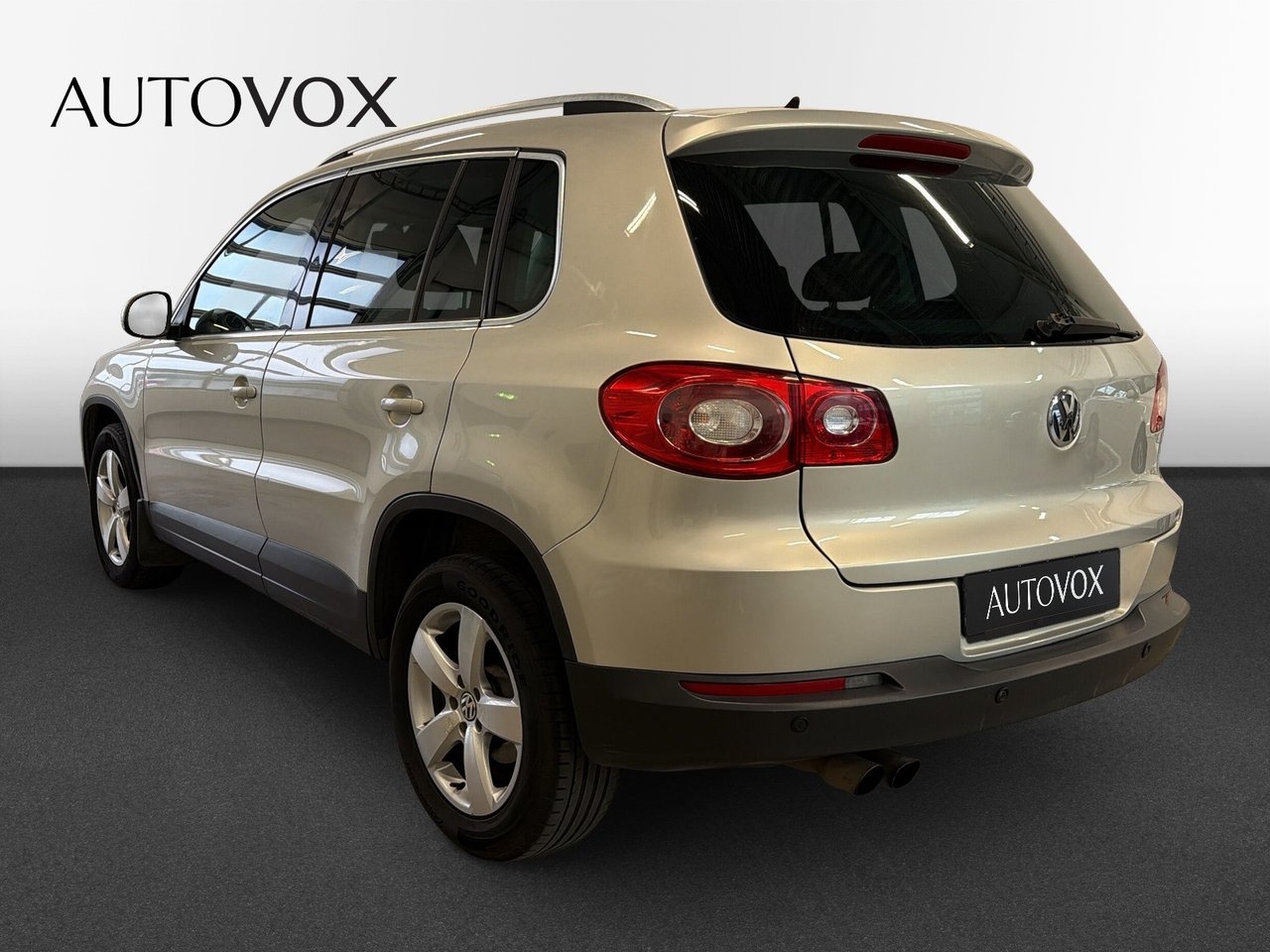 Volkswagen Tiguan 2010, bild 2/10