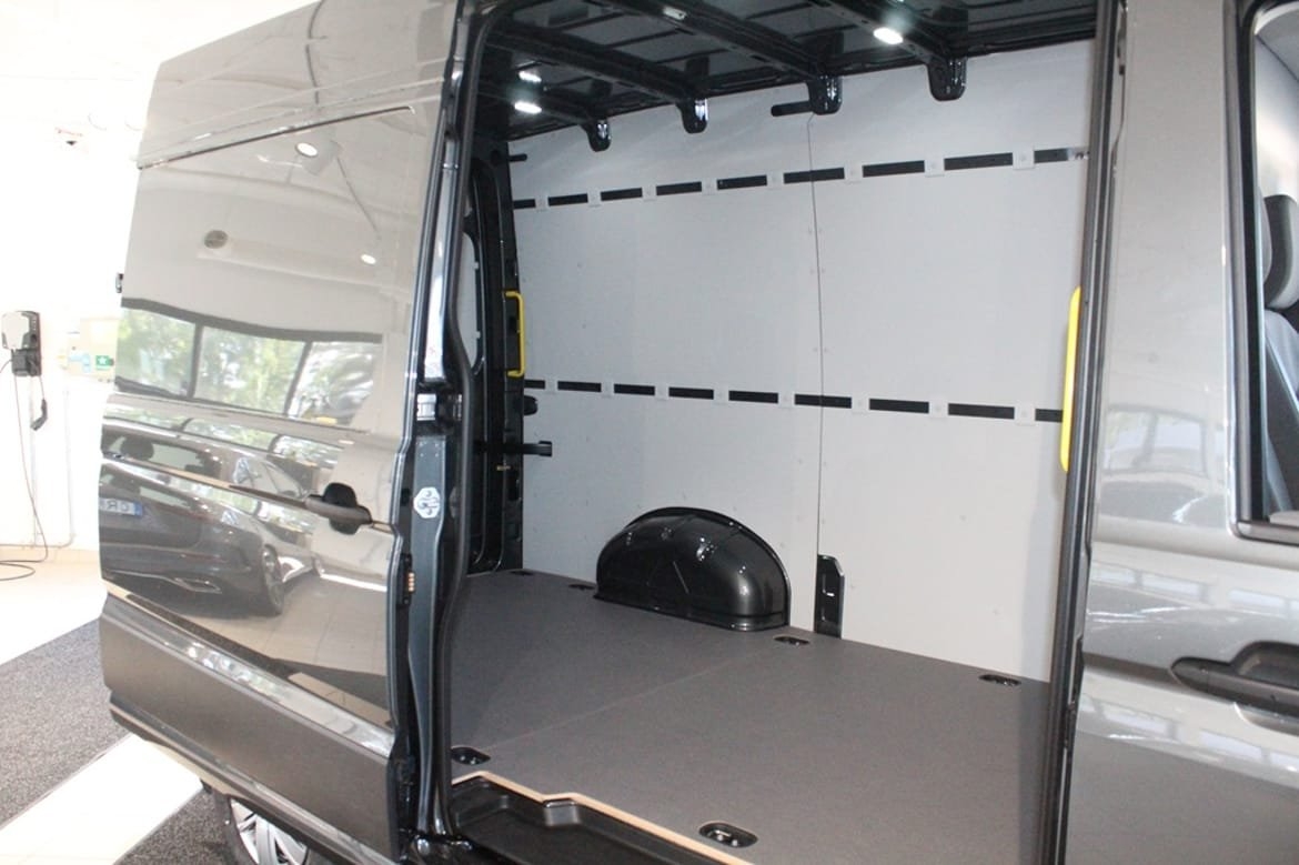 Volkswagen Crafter 140 hk aut Högskåp 2026, bild 6/10