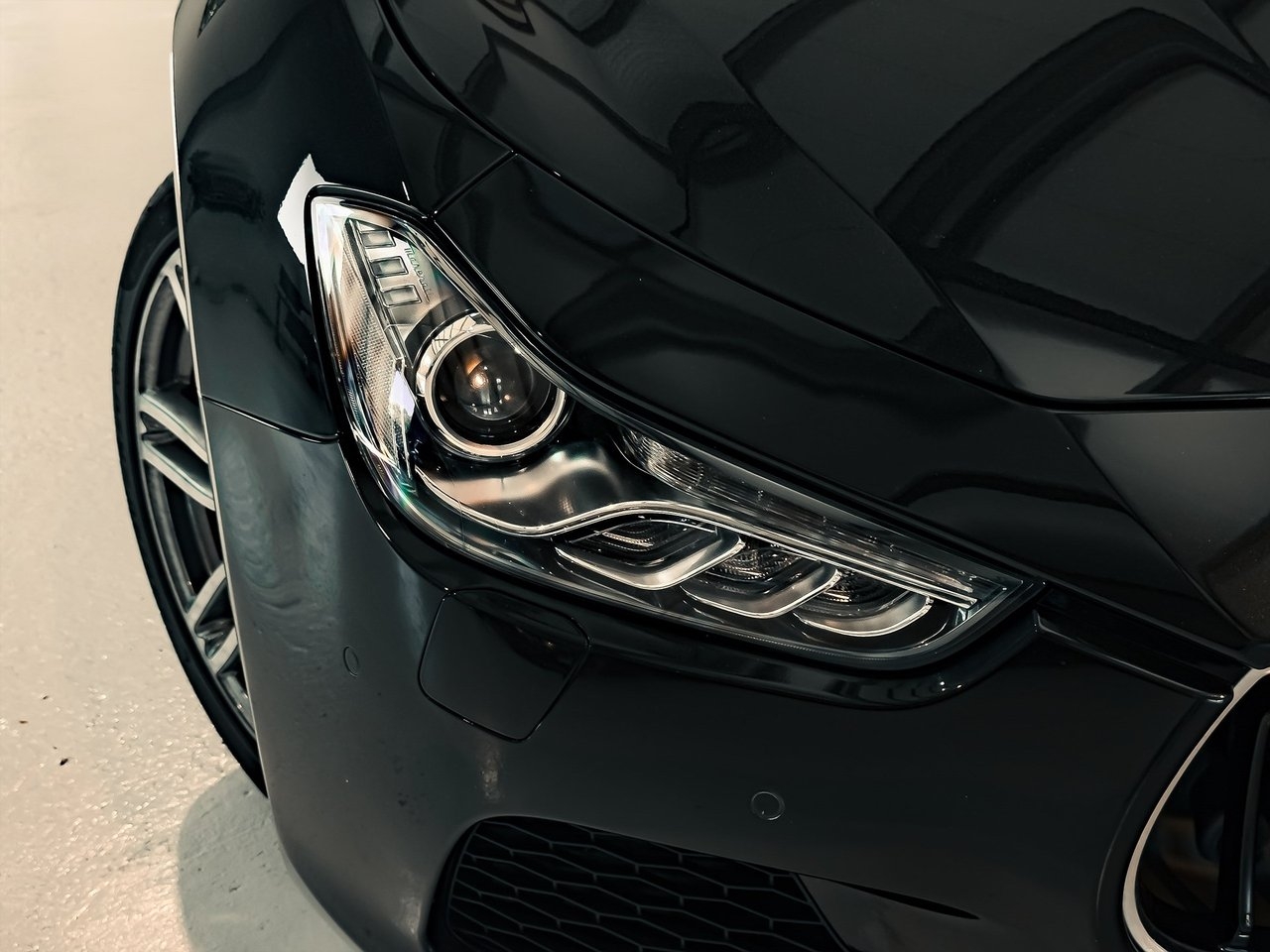 Maserati Ghibli 3.0 V6 Automatisk 330hk 2014, photo 3/25