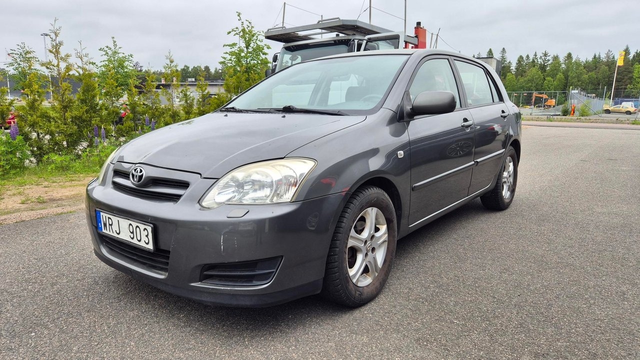 Toyota Corolla 2005, bild 4/6