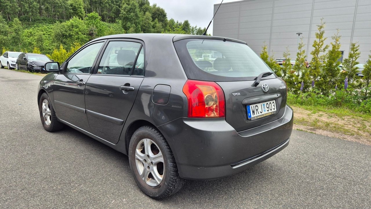 Toyota Corolla 2005, bild 3/6