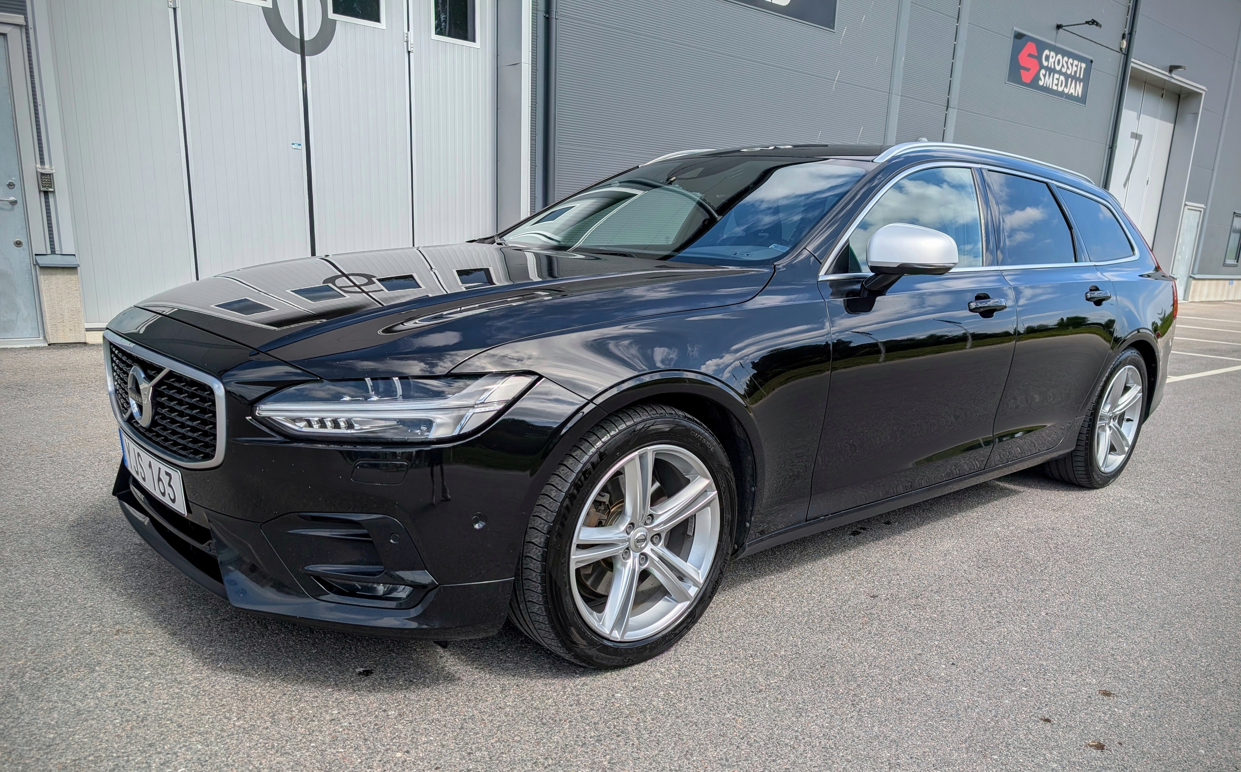Volvo V90 D5 AWD R-Design Geartronic 2017, bild 4/10