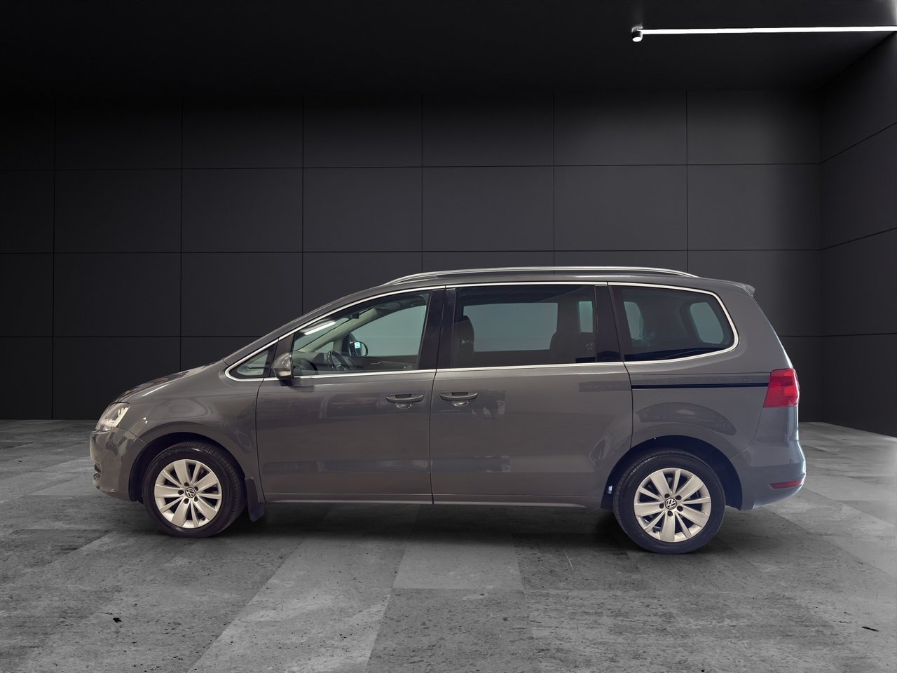 Volkswagen Sharan 2011, kuva 3/10