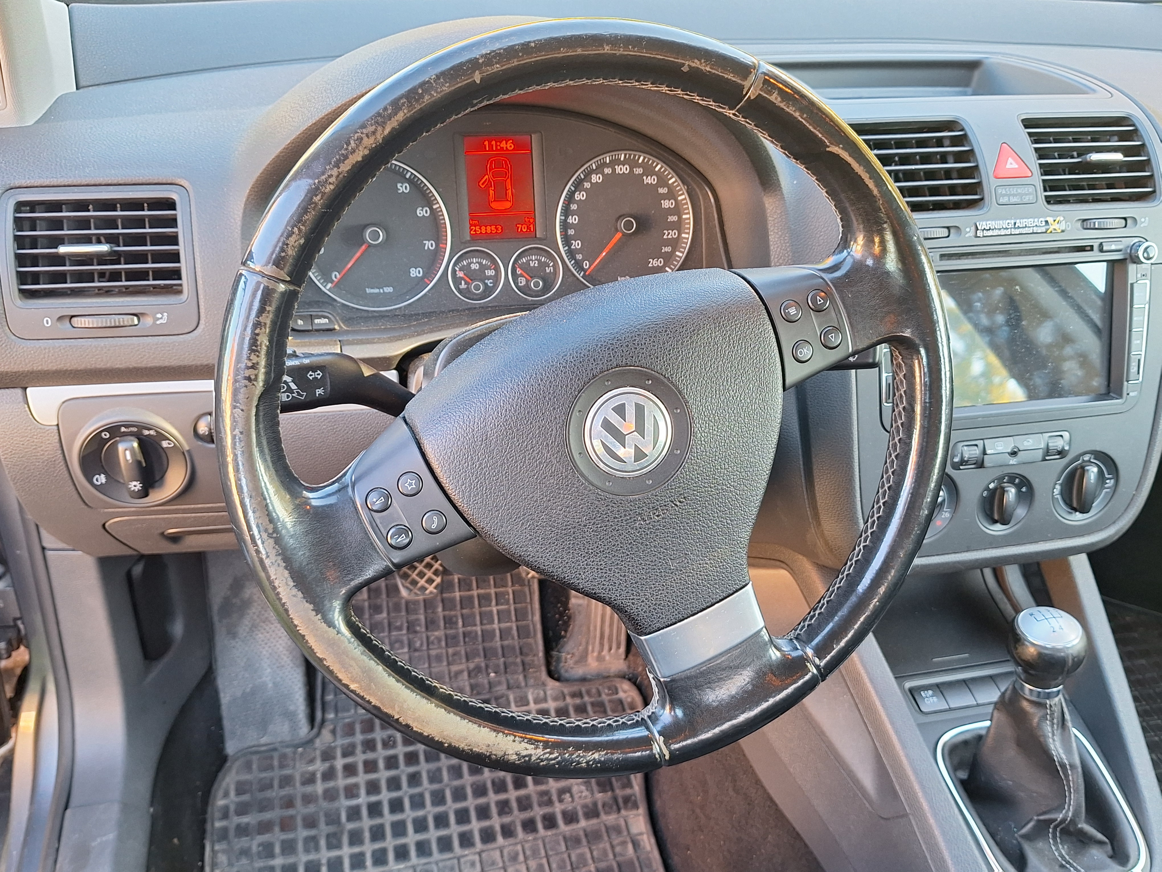 Volkswagen Golf V 1.6 bensin/etanol 2008, kuva 5/10