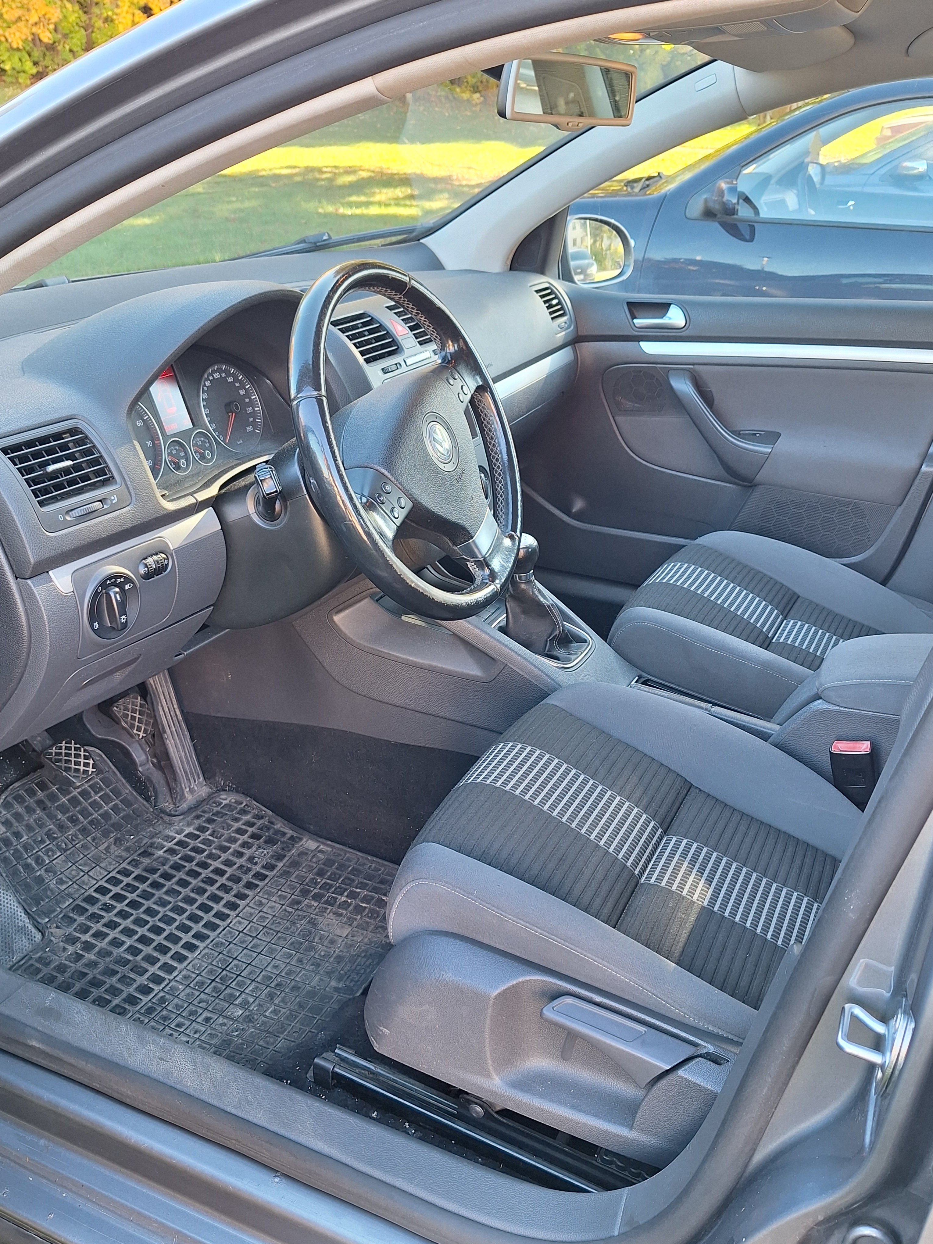 Volkswagen Golf V 1.6 bensin/etanol 2008, kuva 6/10