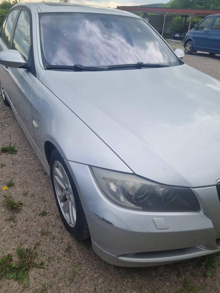 BMW 318 d Sedan Manuell 2008, bild 2/5