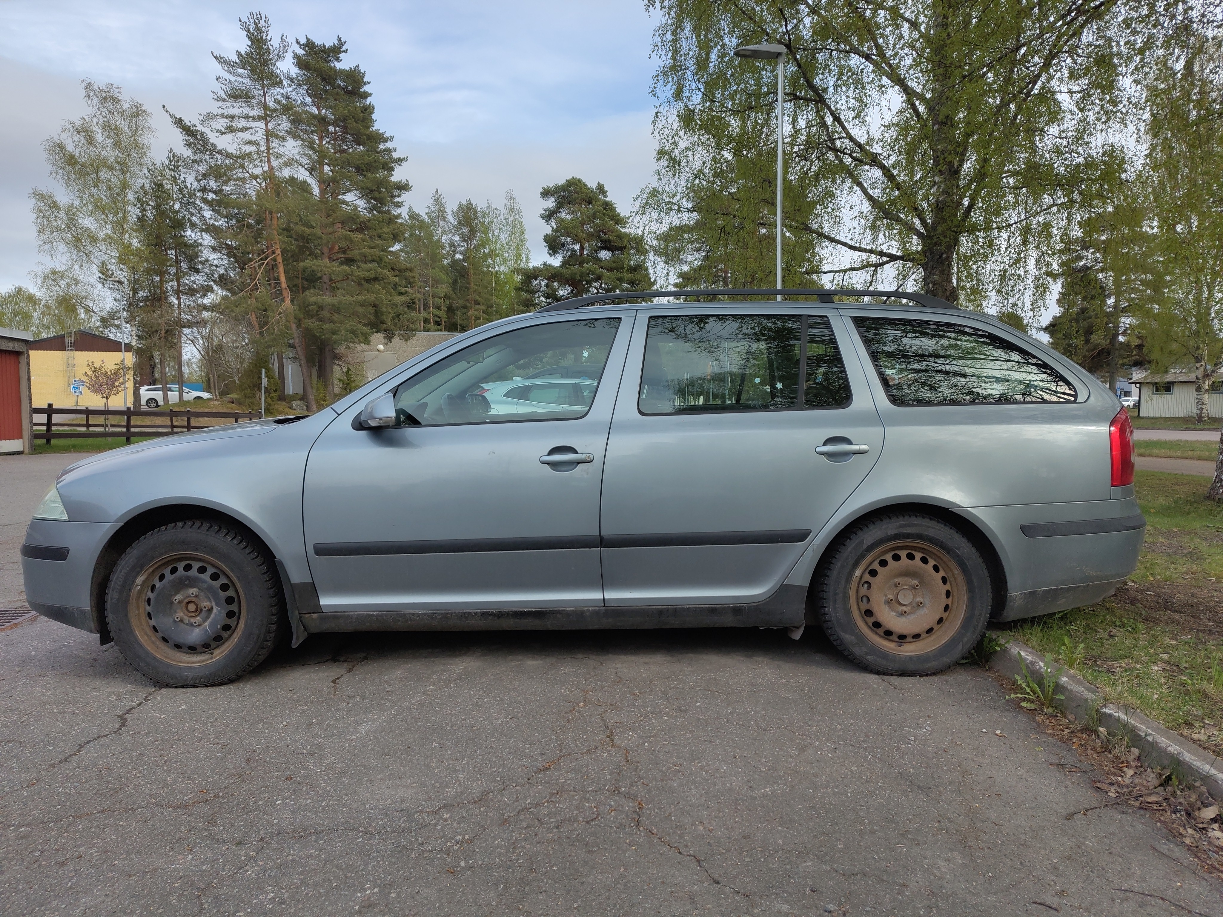 Skoda Octavia Kombi 2.0 FSI Manuell 2005, bild 4/10