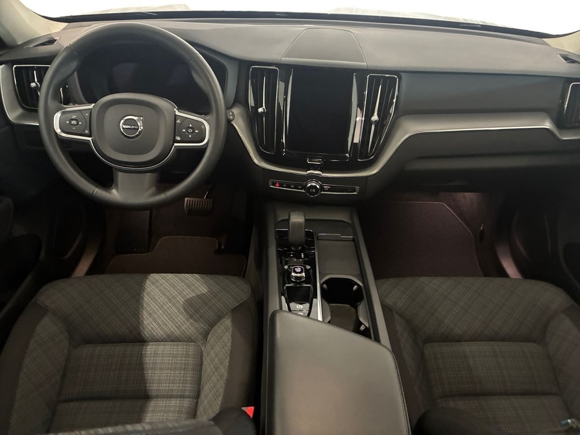 Volvo XC60 Recharge T6 Core Edition 2023, bild 6/10