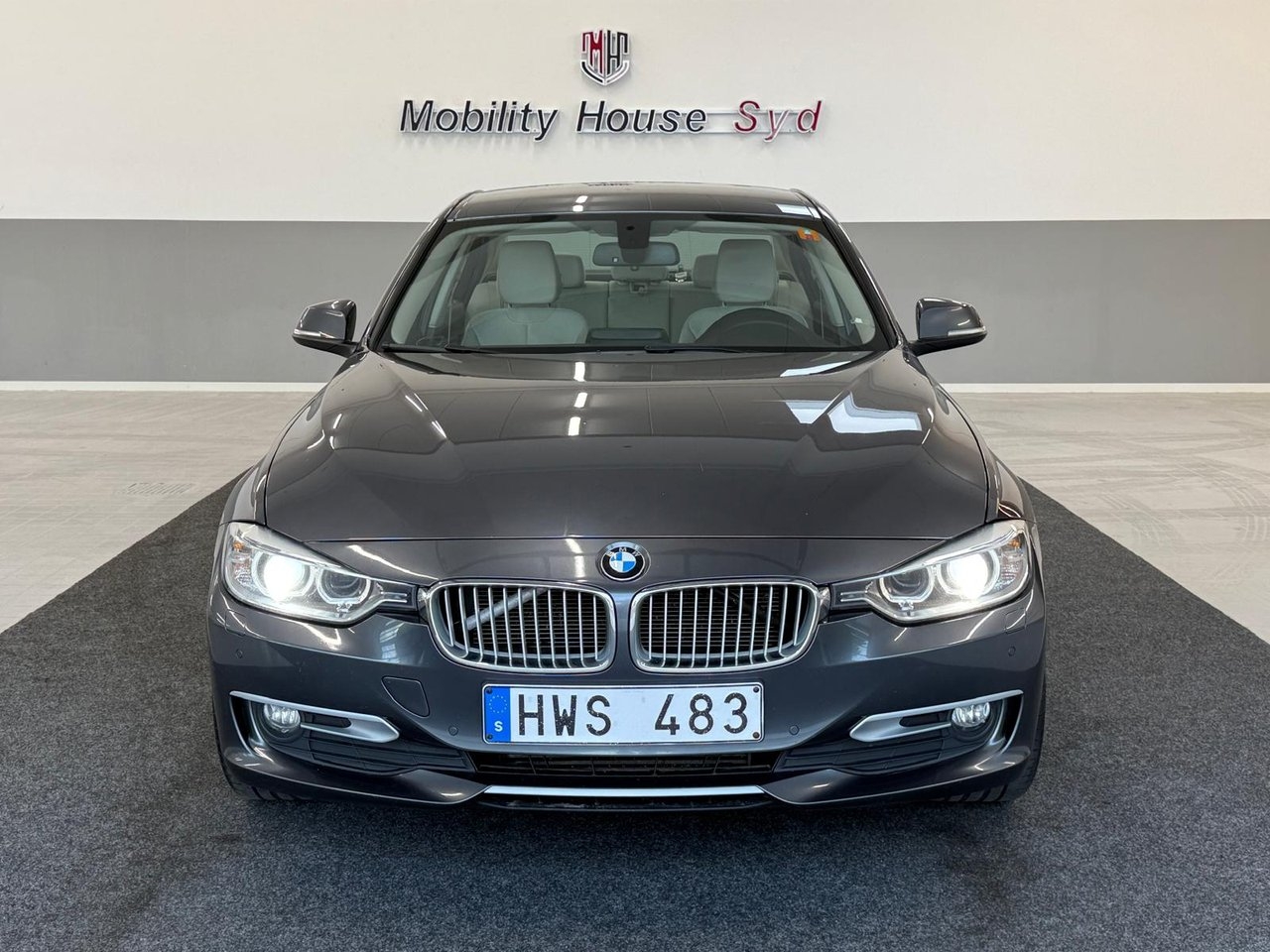 BMW 320 2014, photo 6/26