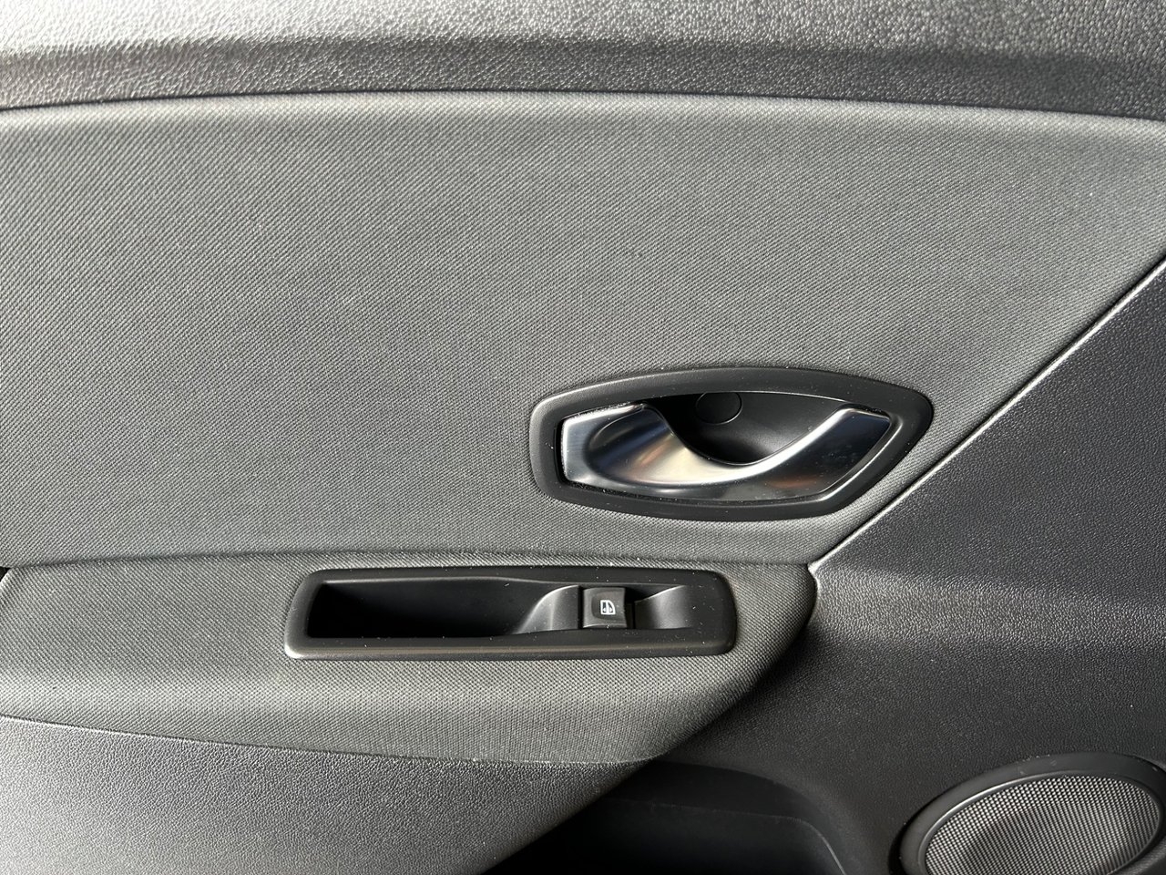 Renault Megane 2011, bild 6/10