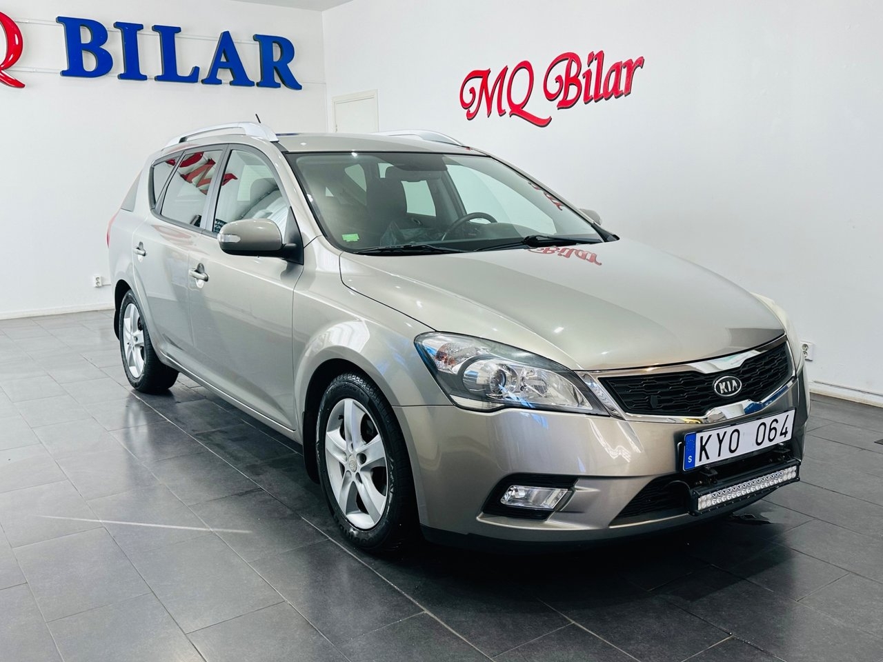 Kia Ceed 2010, kuva 2/22