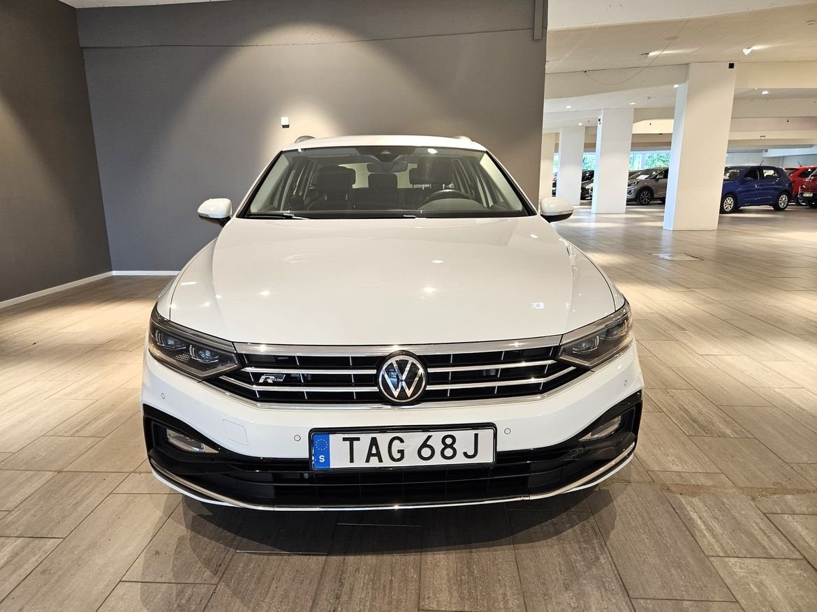 Volkswagen Passat SC R-Line 200hk 4M 2021, bild 3/10