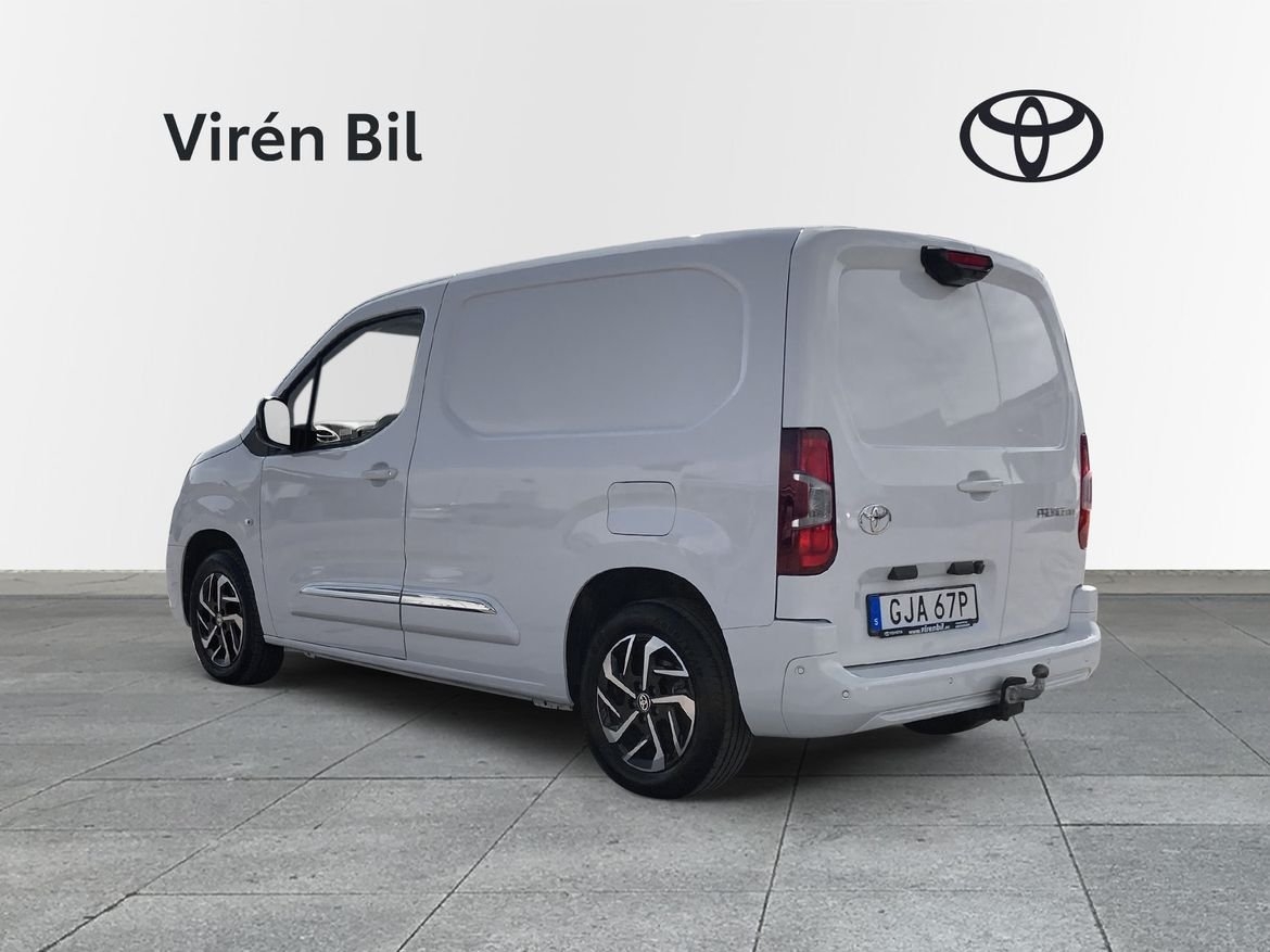 Toyota Proace City 2024, bild 2/10
