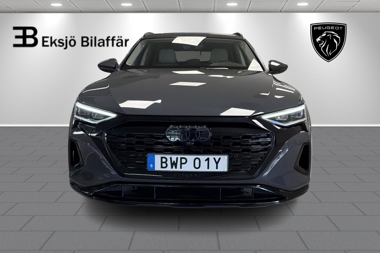 Audi Q8 e-tron quatt 95 kWh 2024, bild 2/25