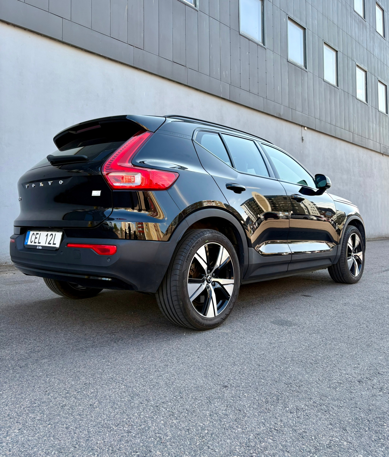 Volvo XC40 Recharge P8 AWD 2021, bild 2/10