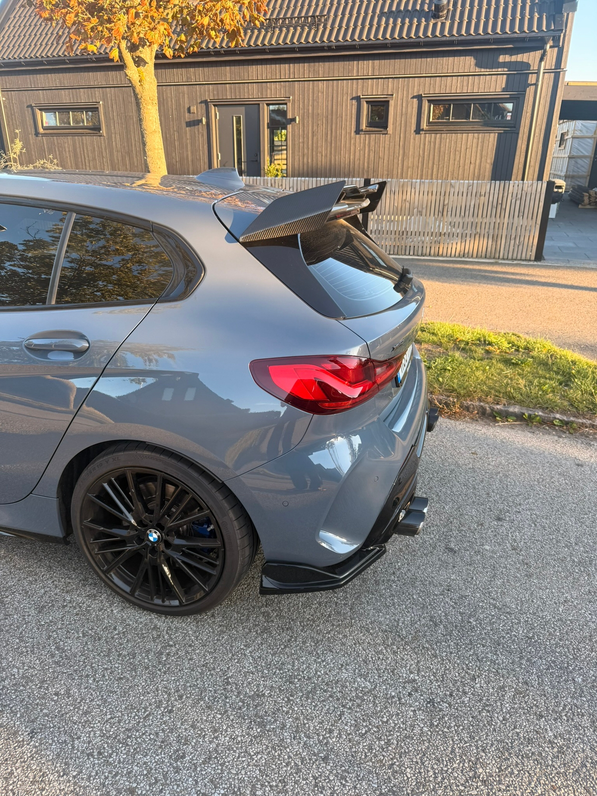 BMW M135i xDrive Steptronic 2020, bild 2/12