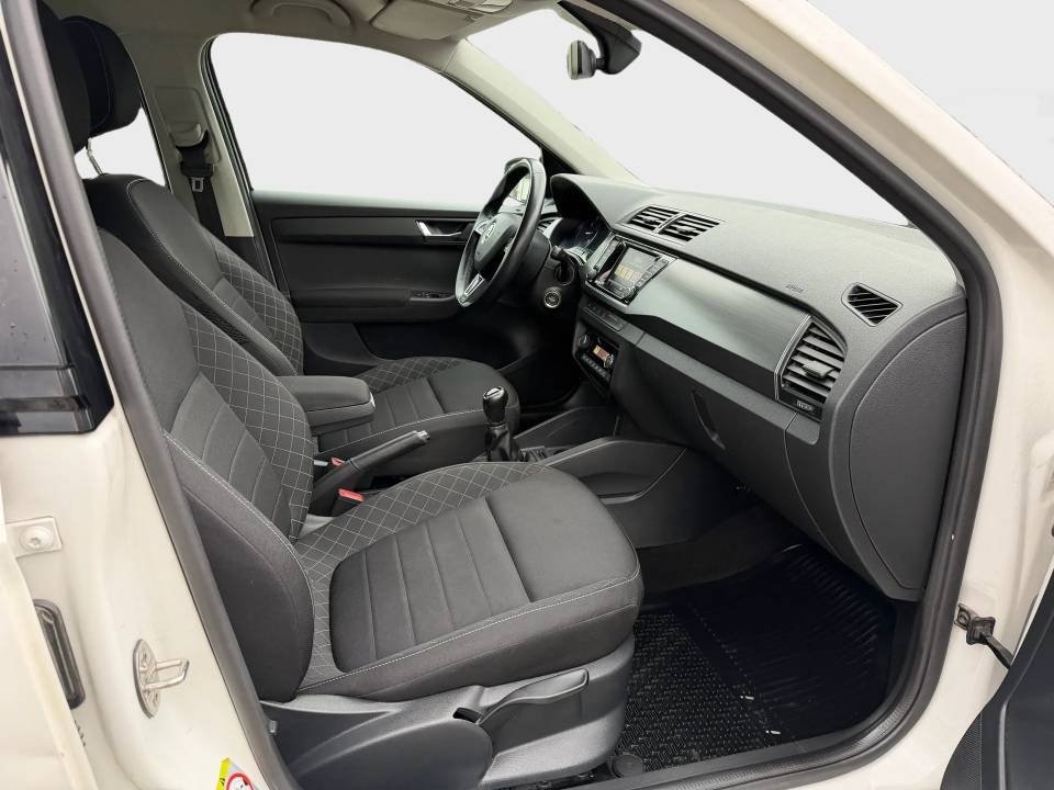Skoda Fabia 2018, bild 7/8