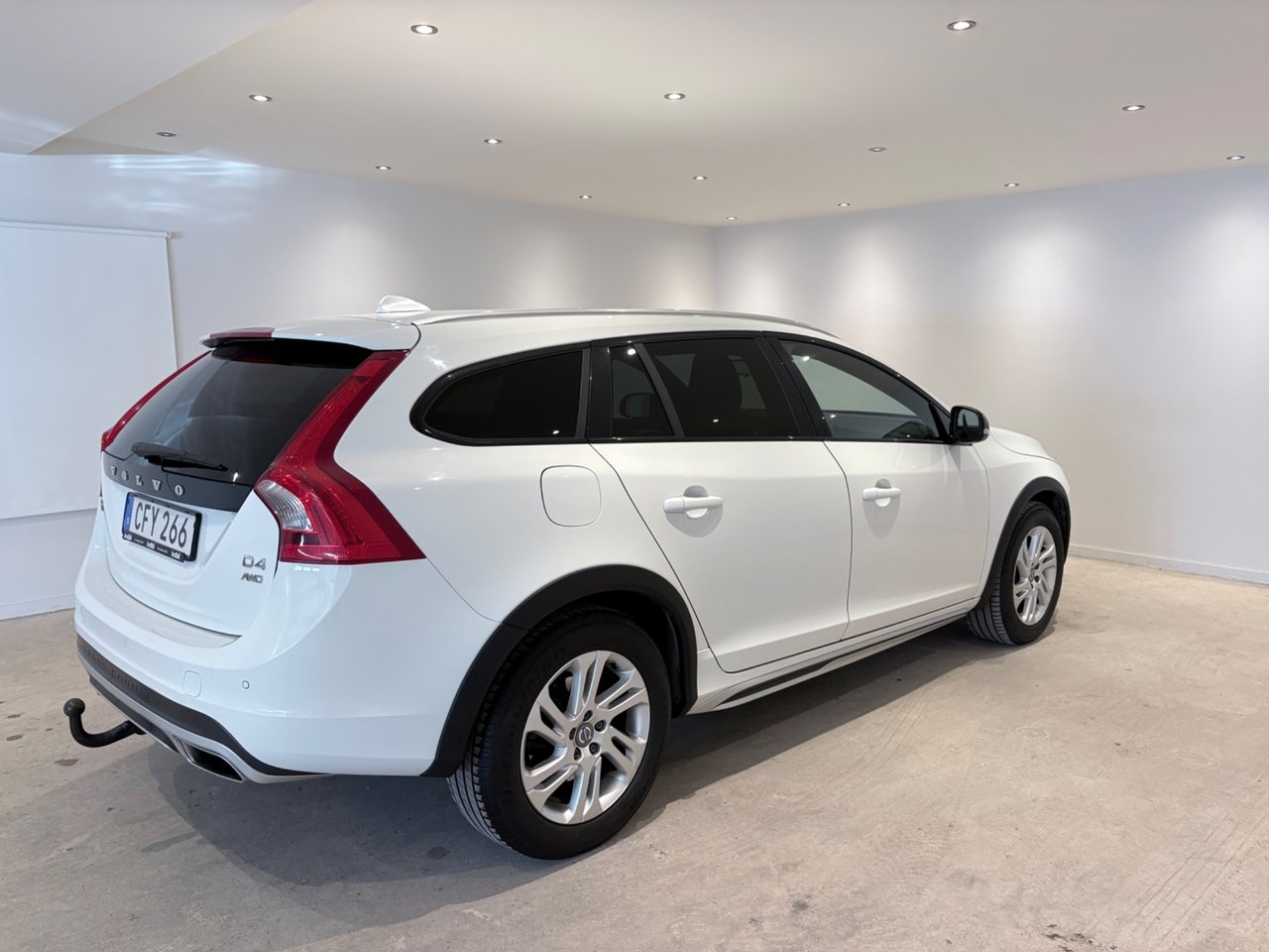 Volvo V60 Cross Country 2016, bild 7/15