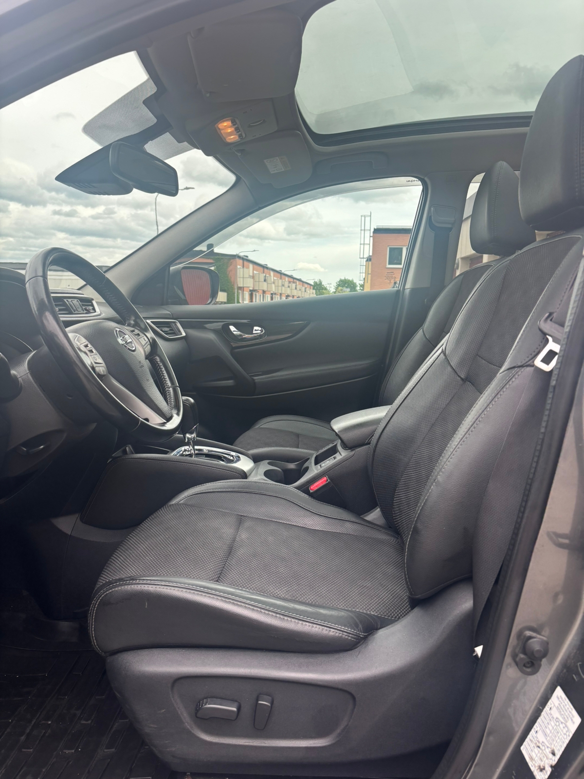 Nissan Qashqai 1.2 DIG-T XTRONIC 2016, bild 4/6