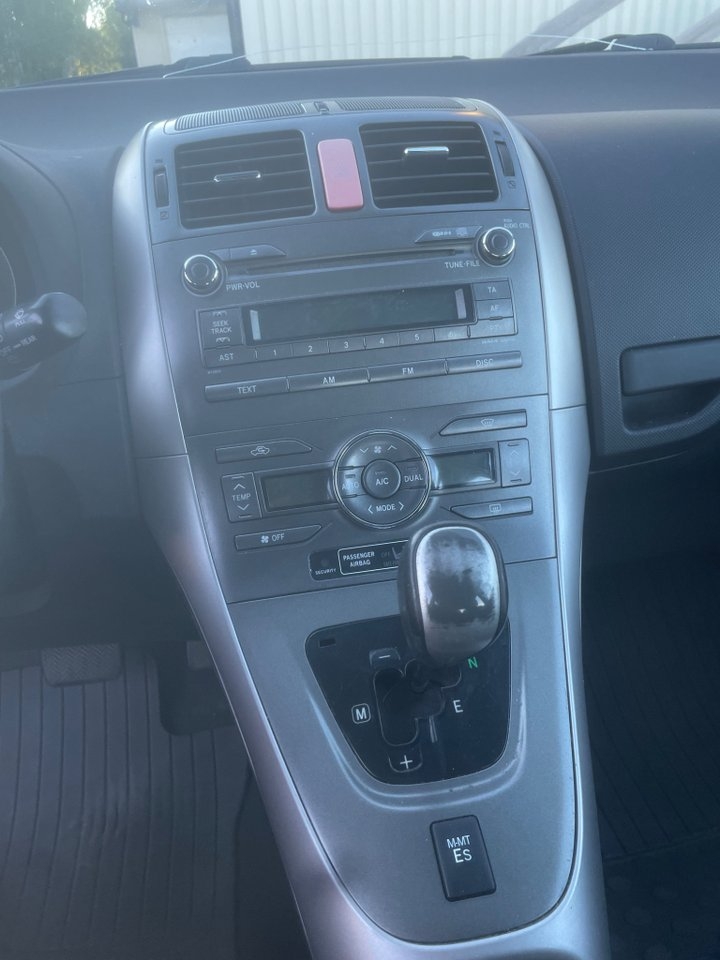 Toyota Auris 2007, bild 5/10