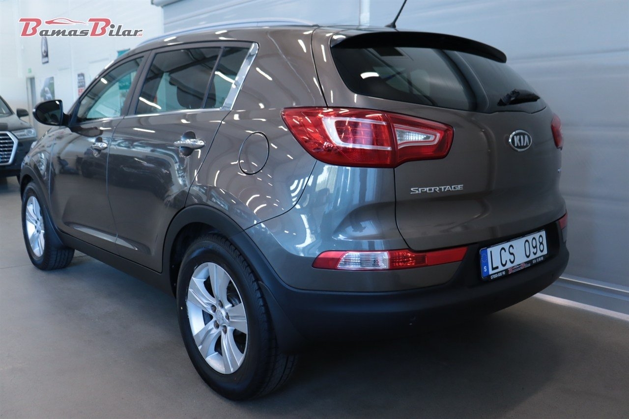 Kia Sportage 1.7 CRDi Manuell, 115hk 2011, bild 3/18