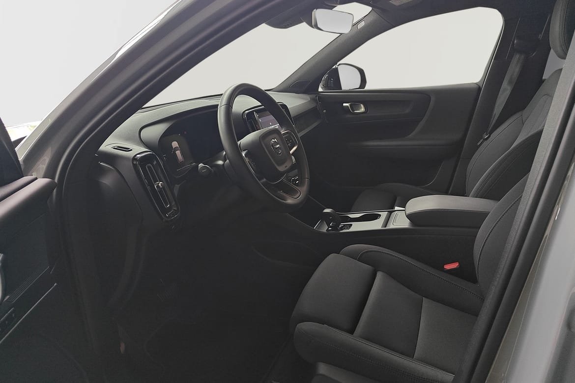 Volvo EX40 Twin Motor Performance Plus 2025, kuva 4/19