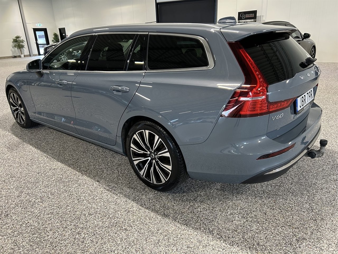 Volvo V60 2023, bild 2/10