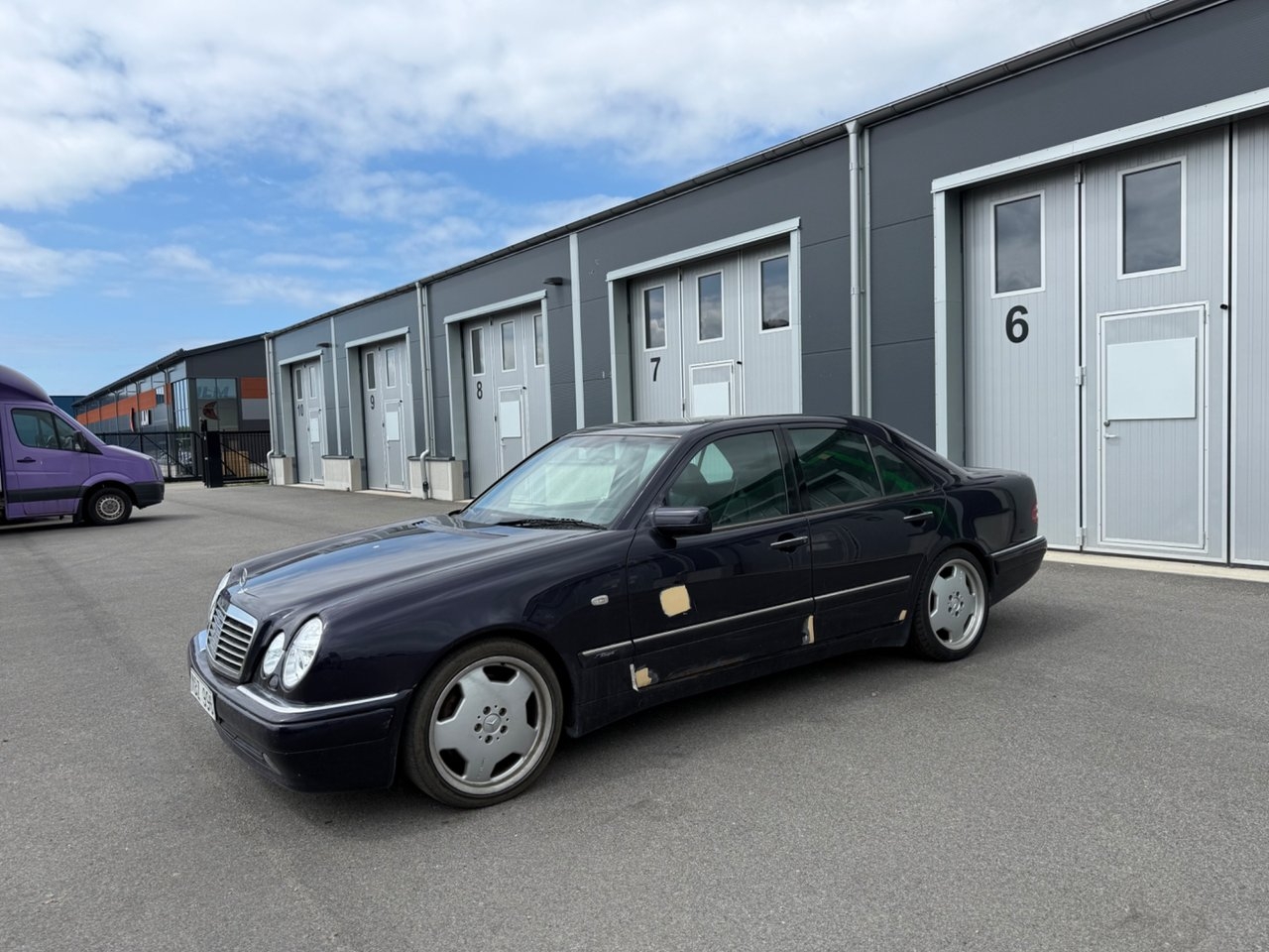 Mercedes-Benz E
