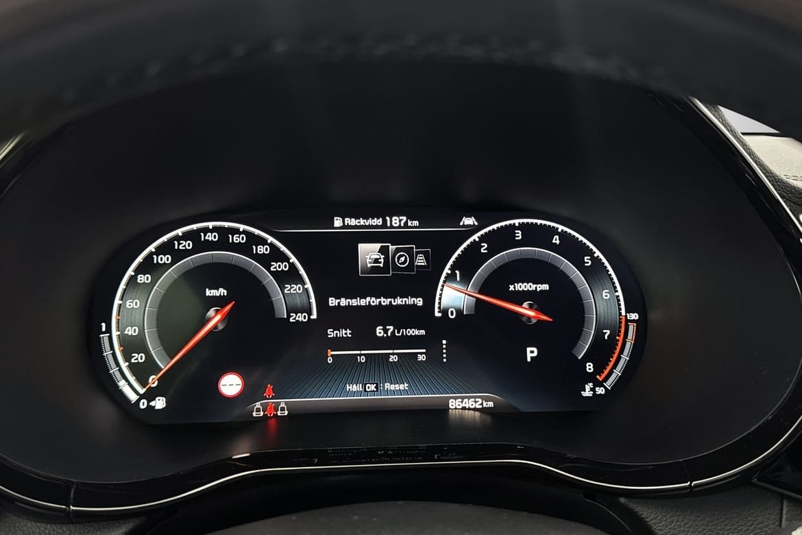 Kia XCeed 2020, photo 6/10