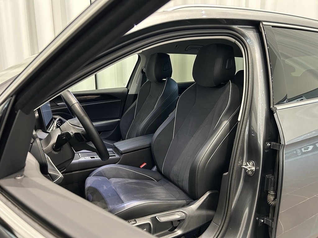 Volkswagen Passat 2025, bild 6/10