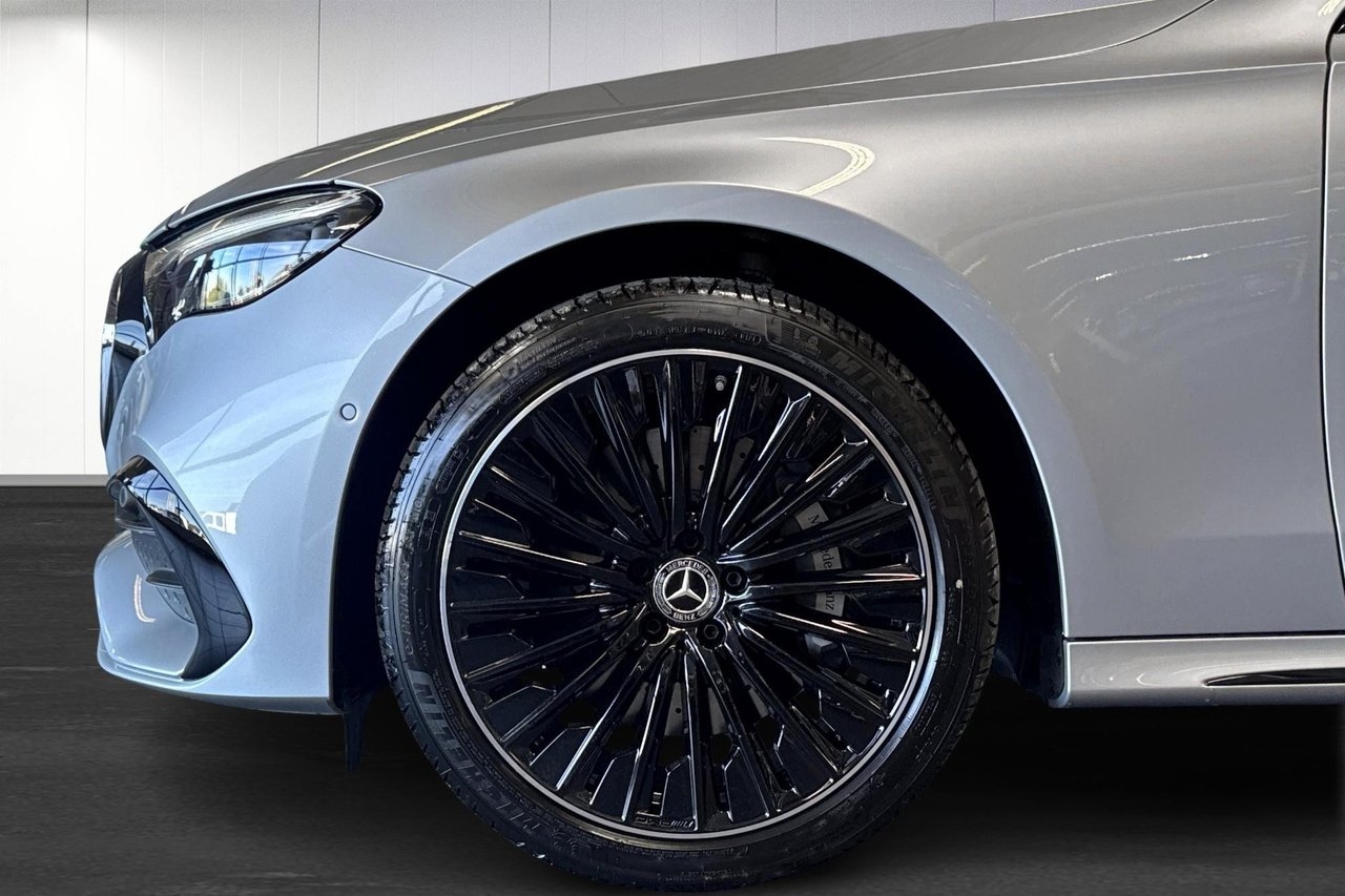 Mercedes-Benz E 300 e Sedan 2026, bild 5/10