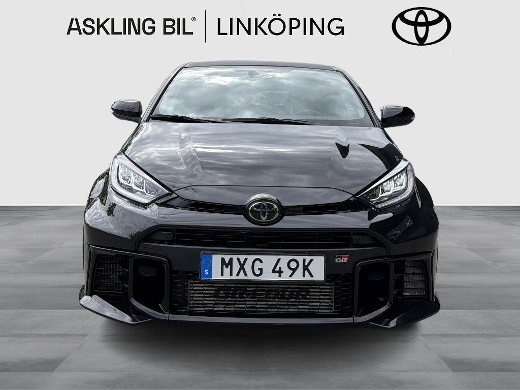 Toyota Yaris GR Premium AWD 280hk, JBL 2024, bild 6/13