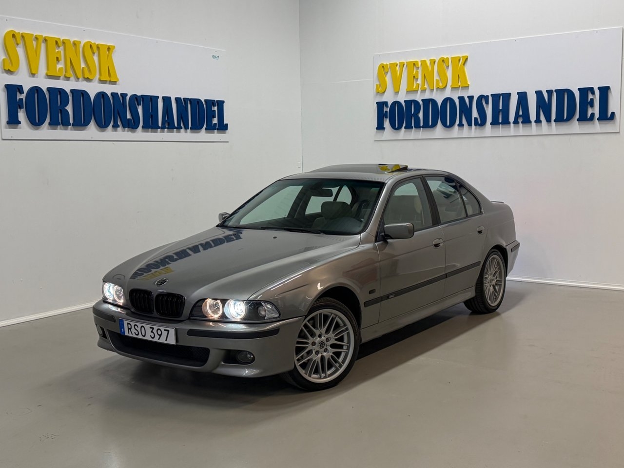 BMW 528