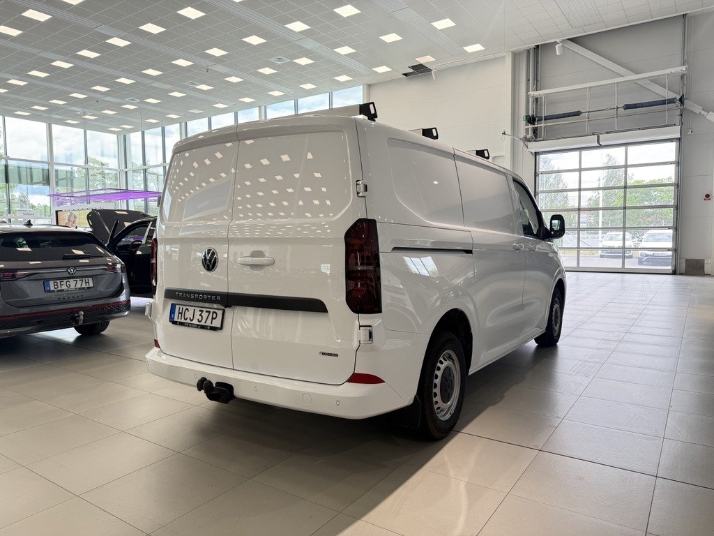 Volkswagen Transporter 4motion 2.0 TDI 2026, photo 5/10