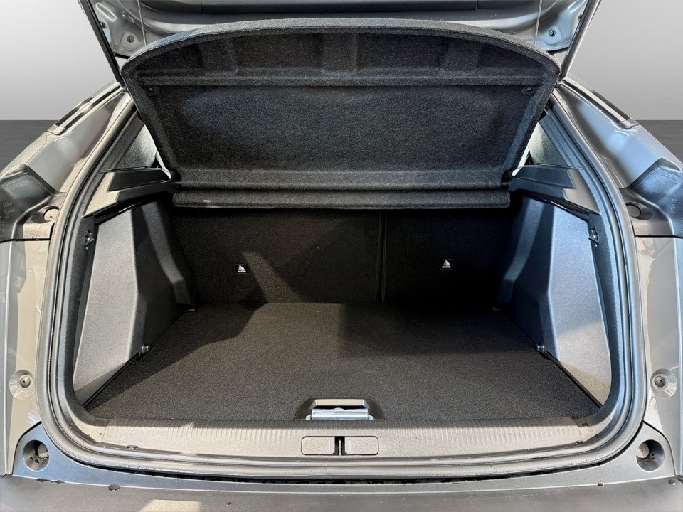 Peugeot 2008 GT Hybrid Aut 2026, kuva 7/17