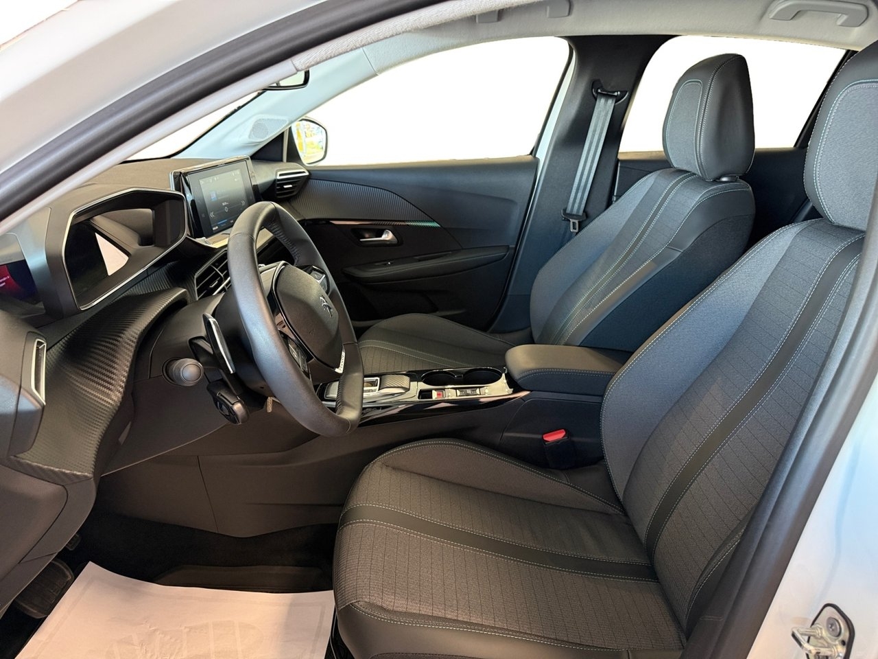 Peugeot 208 100hk Allure Apple 2022, bild 7/10