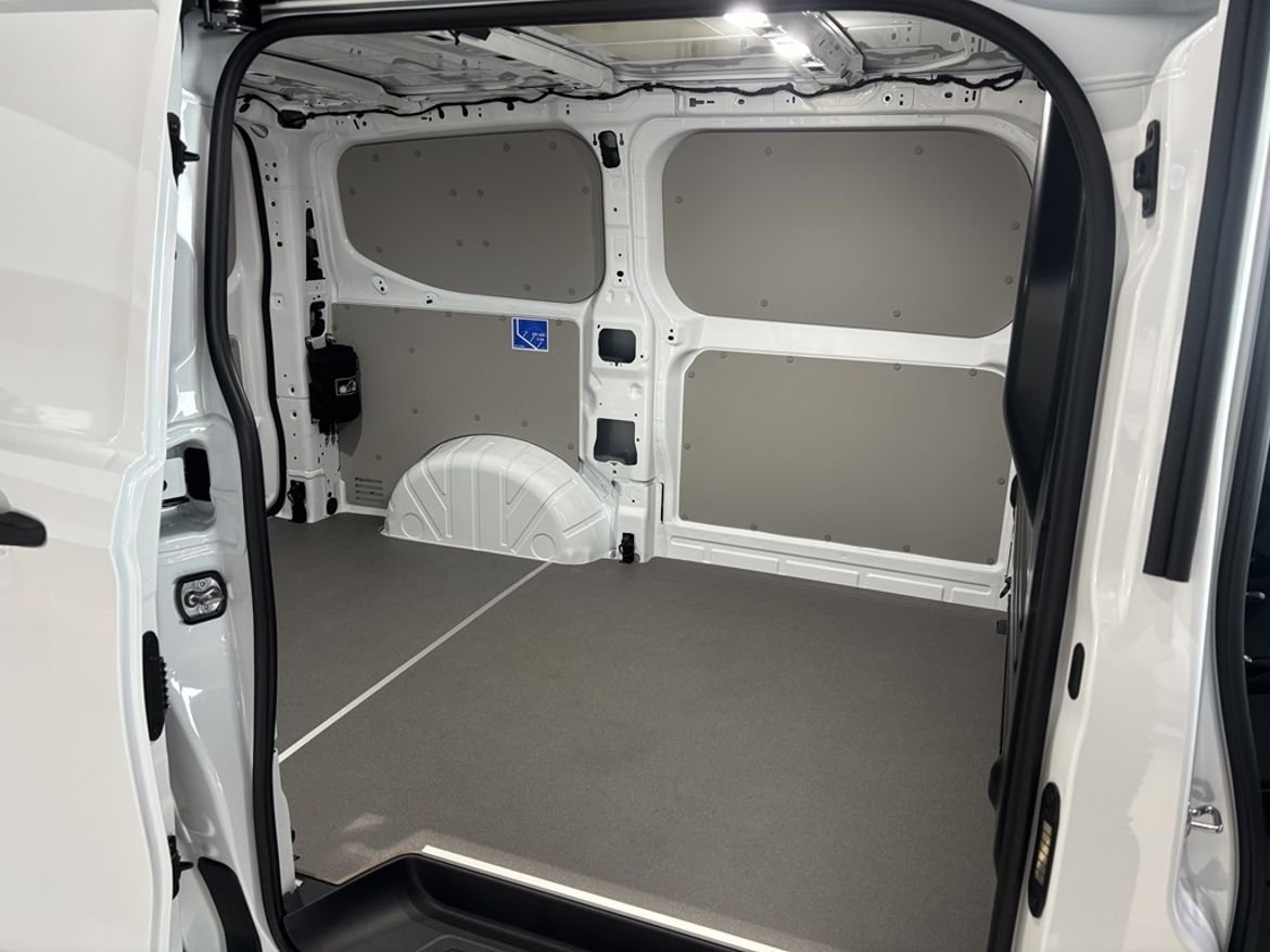 Volkswagen Transporter 150HK 2026, bild 4/9