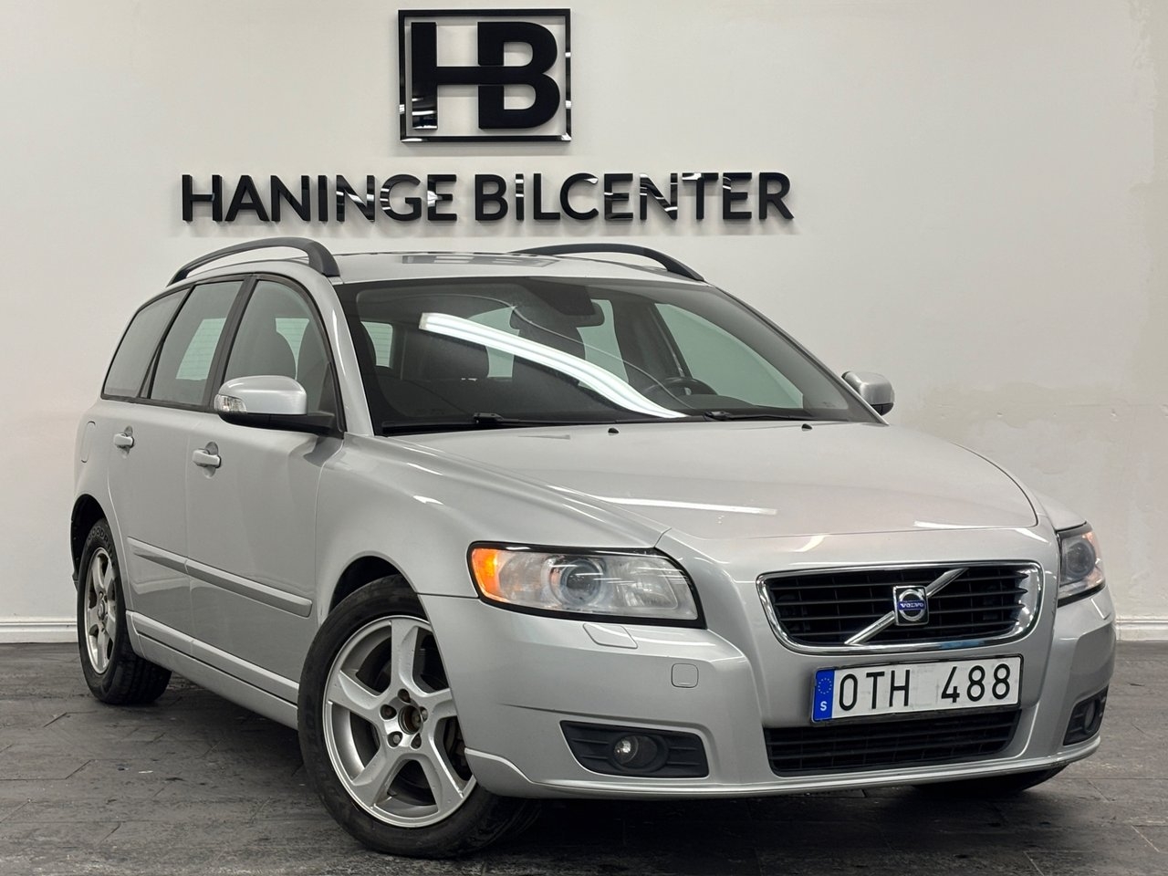 Volvo V50 2.0 D Powershift Nybesiktigad 2009, bild 4/10