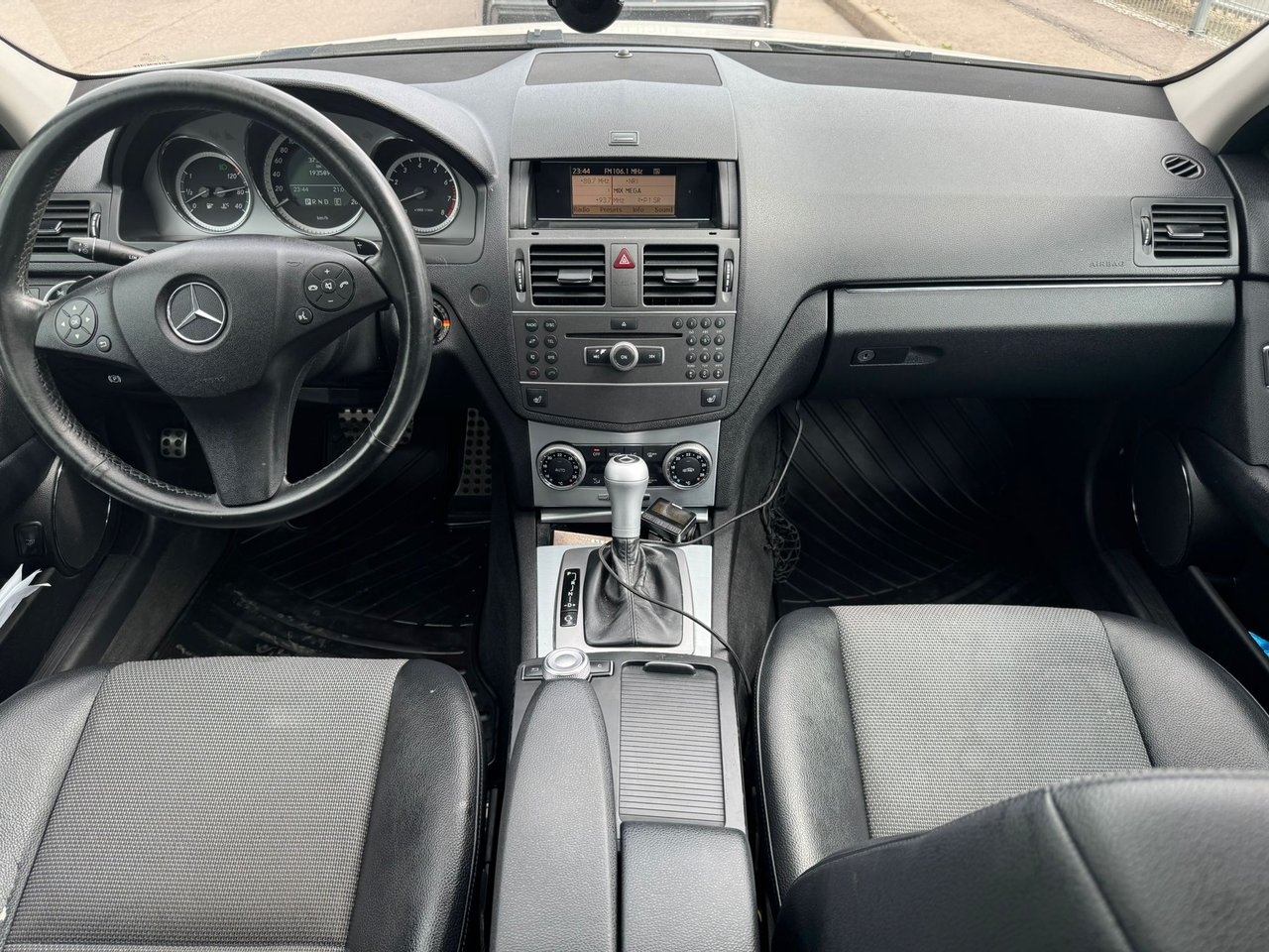 Mercedes-Benz C 2011, bild 6/11