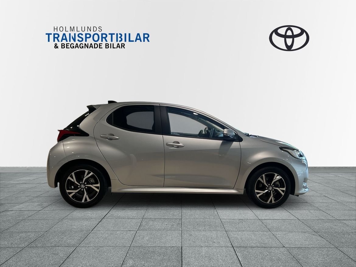 Toyota Yaris 2025, bild 4/28