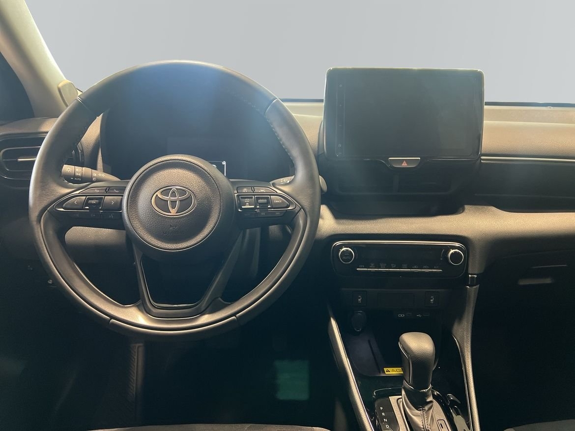 Toyota Yaris 2025, bild 6/28