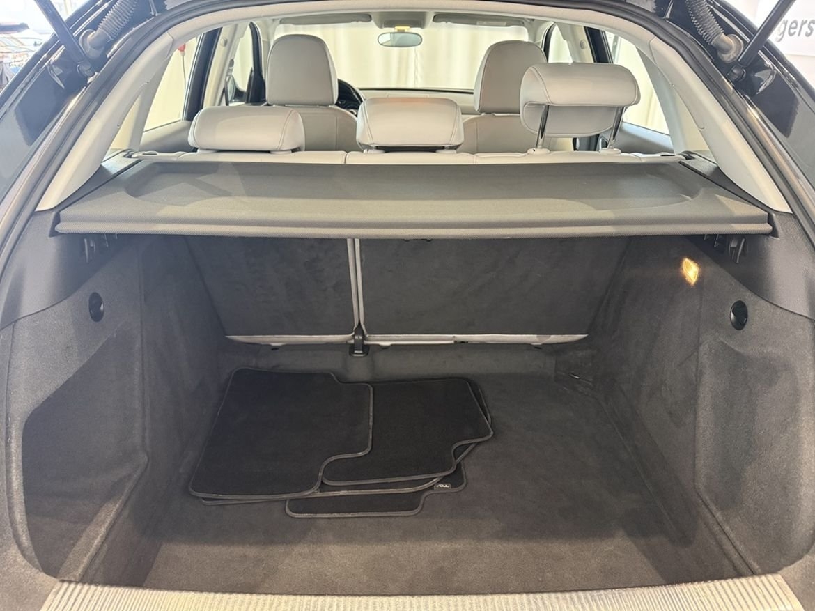 Audi Q3 2012, kuva 5/16