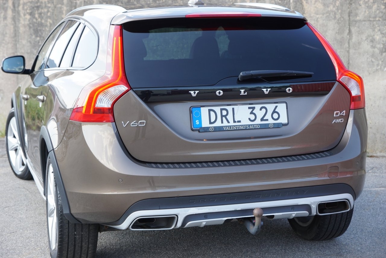 Volvo V60 Cross Country D4 AWD Summum 2016, bild 6/10