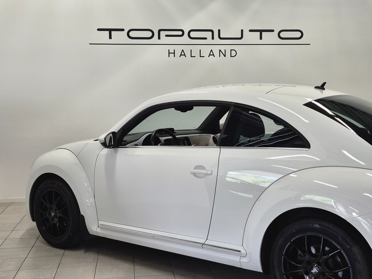 Volkswagen Beetle 1.2 TSI Manuell, 105hk 2012, bild 6/18