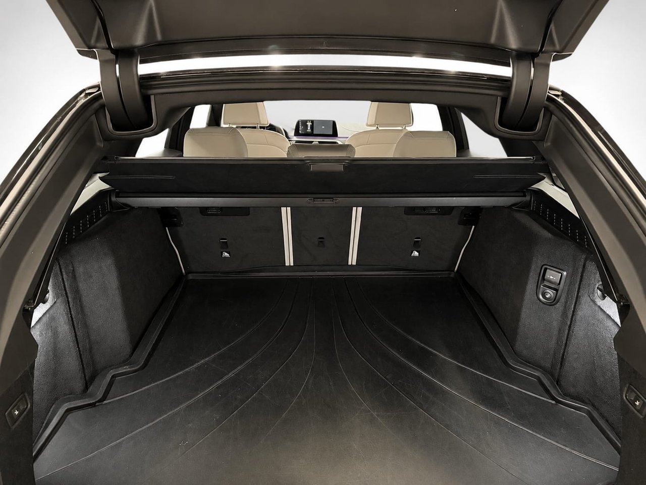 BMW 520 2019, kuva 5/10