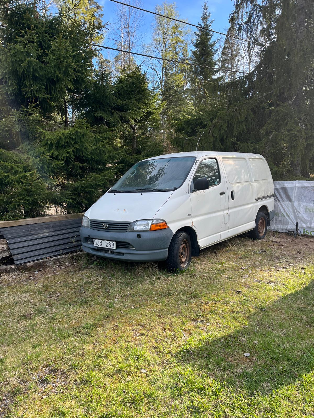 Toyota HiAce TD 2004, bild 2/3