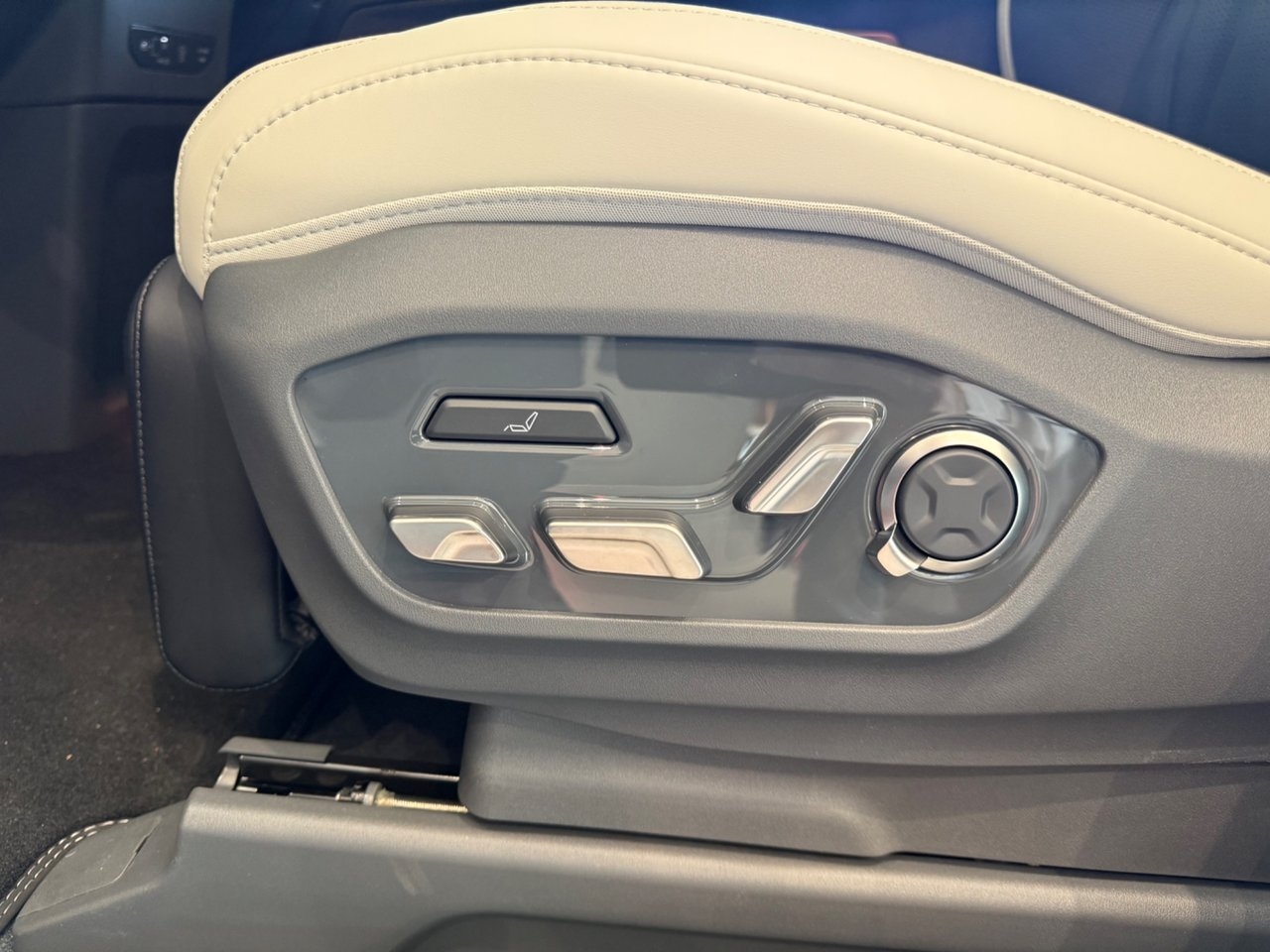 Kia EV9 GT-Line 7-sits Business Edition 2026, bild 4/10