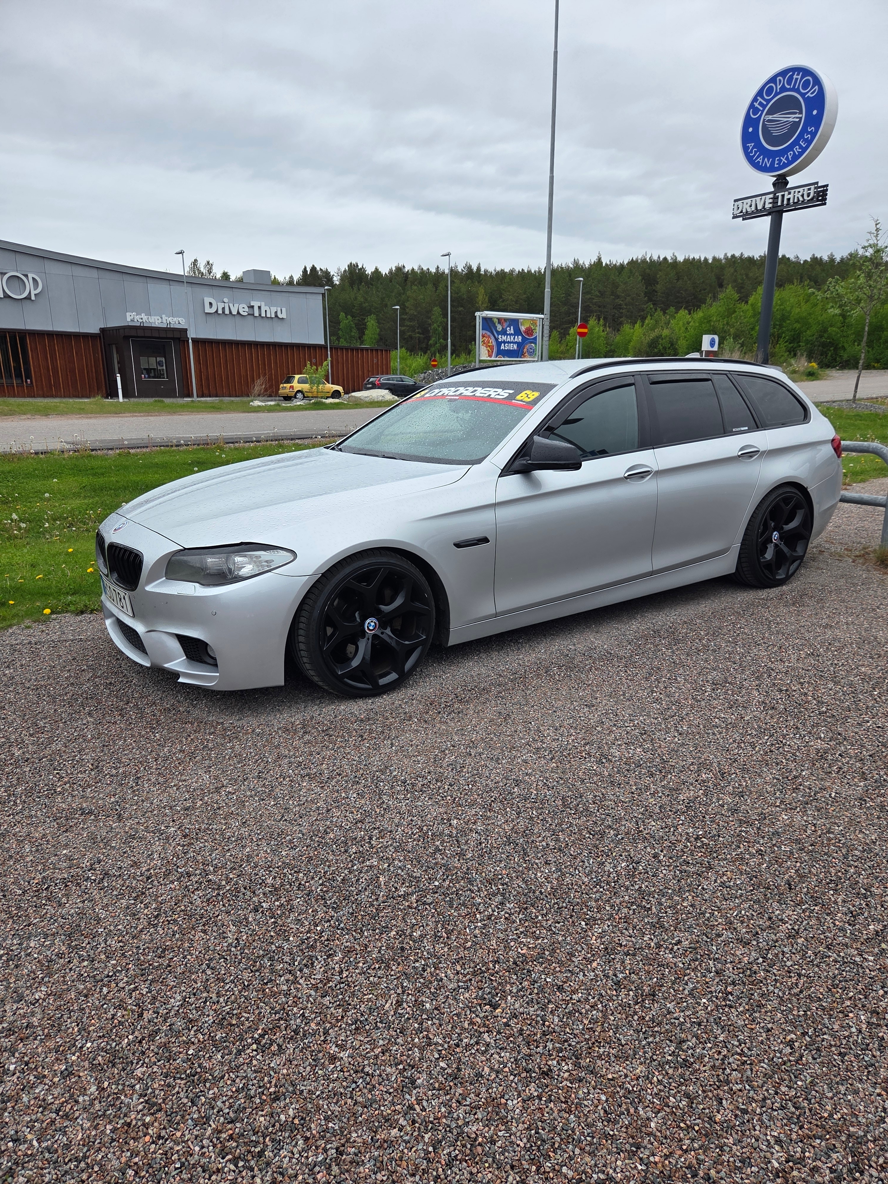 BMW 525